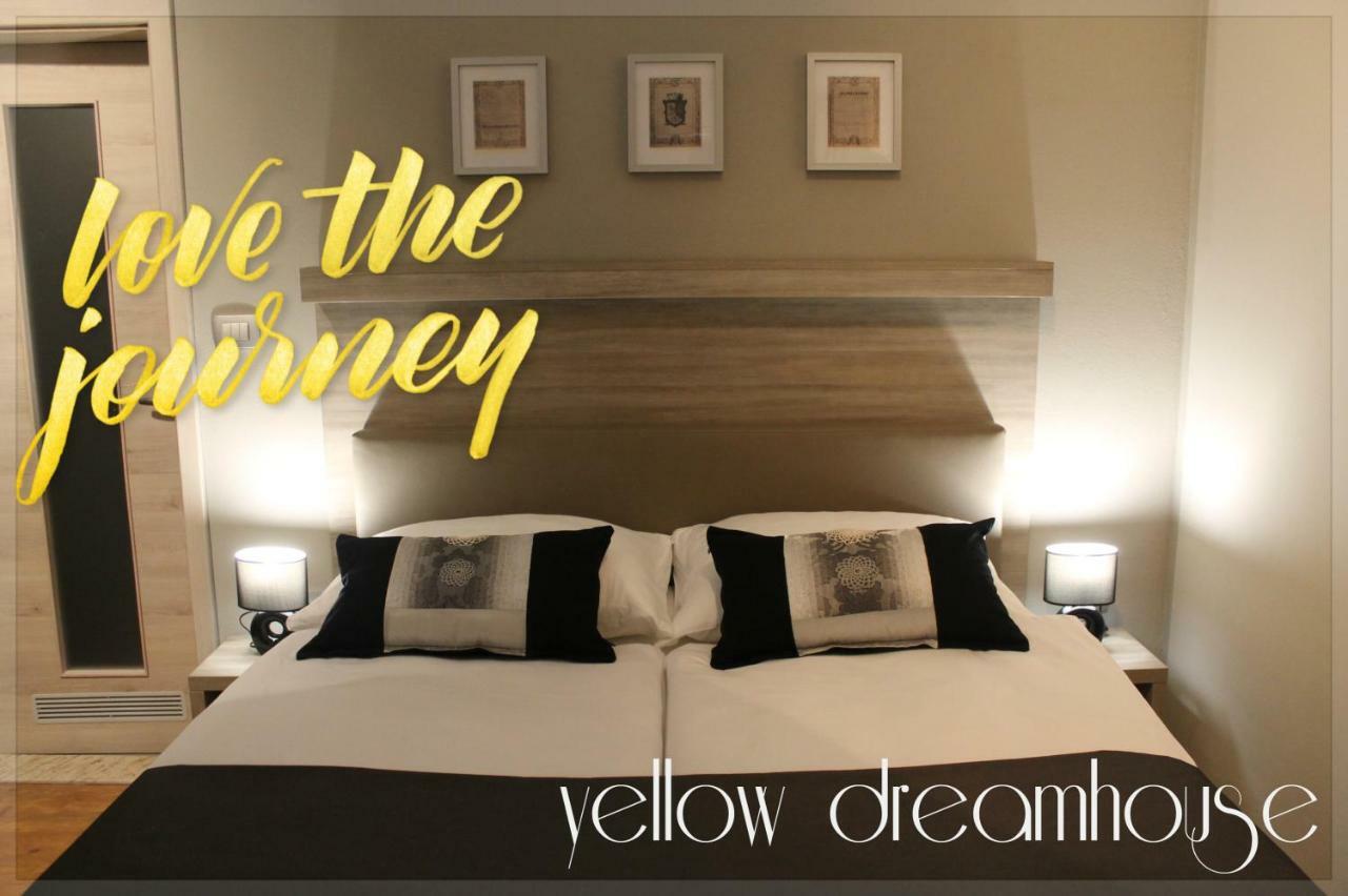 Yellow Dreamhouse Postojna Luaran gambar
